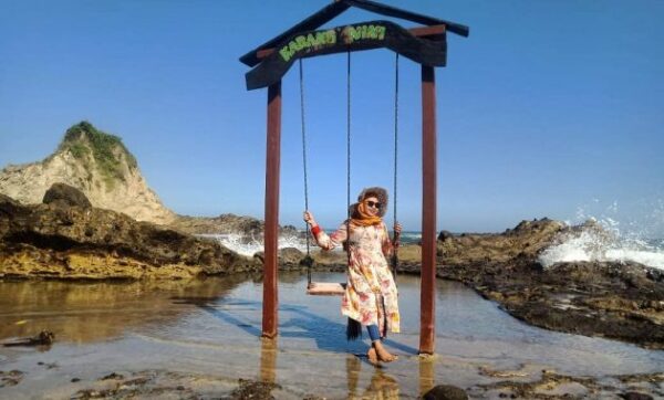 Tempat wisata di ciamis jawa barat yang wajib dikunjungi icakan pangandaran utara tasikmalaya banjar kota baru bermain hunting batu ngampar kampung kuta rancah panjalu kawali banjarsari pantai terbaru green canyon angker gambar objek daftar kawasan kab daerah curug keluarga religi sejarah terkenal air terjun tersembunyi