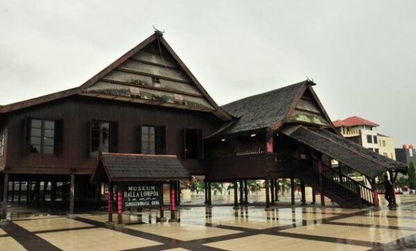 Museum balla lompoa isi makassar sejarah gowa di kabupaten gambar wikipedia koleksi alamat foto makalah wisata letak latar belakang berdirinya biaya masuk singkat benda bersejarah harga tiket istana sulawesi selatan makala tentang penjelasan