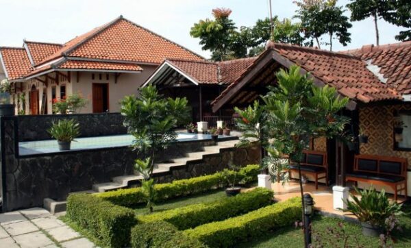 Villa di maribaya murah lembang bandung 2021 lodge sewa jalan sekitar harga daftar aurellia barat daerah dekat disewakan sekali kabupaten jawa aurelia bougenville batoe bukit bellevue batu biru cibodas cattleya paniisan panineungan putih rananta venetys