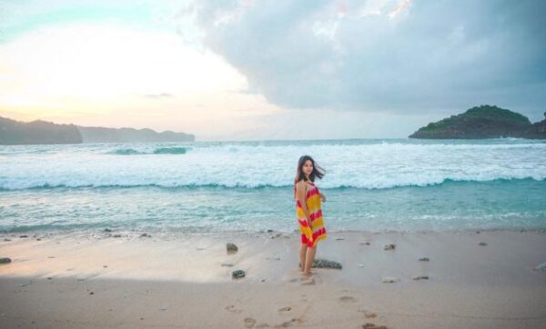 Pantai srau di pacitan jawa timur lokasi alamat beach jatim kabupaten 63552 indonesia sunset 2021 gunung kidul pokok kecamatan pringkuku jatiroto jalan menuju google map rute foto sunset peta harga tiket masuk letak jalur dari solo jogja wonogiri ponorogo surabaya penginapan