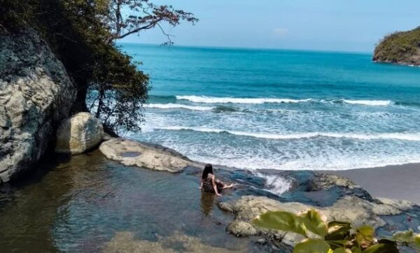 Pantai banyu anjlok malang dampit wisata peta rute air terjun lokasi tempat kota selatan lenggoksono pacitan jatim jawa timur gambar foto arah akses kabupaten harga tiket masuk bolu bolu jepara 65182 tirtoyudo jalan menuju alamat letak google map lumajang indonesia