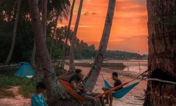 Pantai nongsa batam kota kepulauan riau palm spring pulau sekilak hotel lokasi wisata point marina alamat gambar kampung 29465 indonesia putri 2021 bemban foto sejarah daerah nama yang ada penginapan joget keindahan keunggulan cara ke jalan letak malam melayu beach misteri payung peta resort turi tentang untuk umum