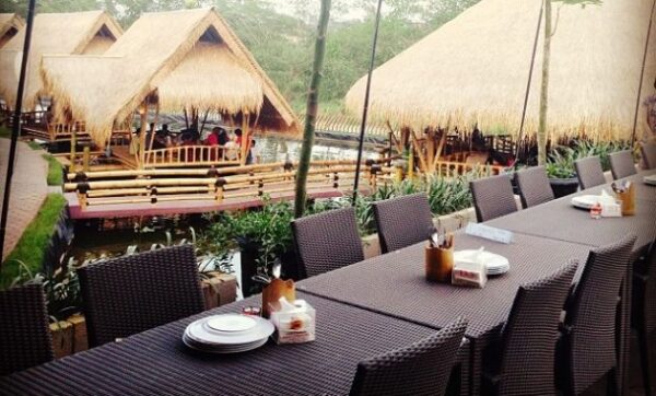 Restoran di tangerang daerah bale kota selatan city mall tempat makan serpong pasar lama bsd yang murah unik dengan view bagus enak asik romantis cozy perum cipondoh citra raya lesehan steak es krim rekomendasi cafe keluarga candle light dinner rumah pondok lauk banten daftar masih sunda alam sutera transmart all you can eat vegetarian jepang korea seafood dimsum buka puasa warung wisata kuliner