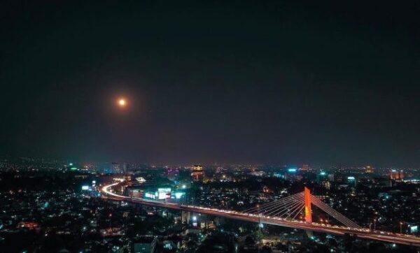 Gambar kota bandung malam hari alun alun ananda sanggar jawa barat balai logo lambang pemandangan taman wisata peta dari atas kartun tempo dulu di pagi hujan jaman ketinggian masjid agung banjaran foto cimahi contoh download gedung sate ikon icon jalan penginderaan jauh kuliner keindahan kantor satpol pp lembang pemerintah majalaya macet suasana raya rumah mewah pusat rencana tata selamat datang 2021 wilayah yang ada