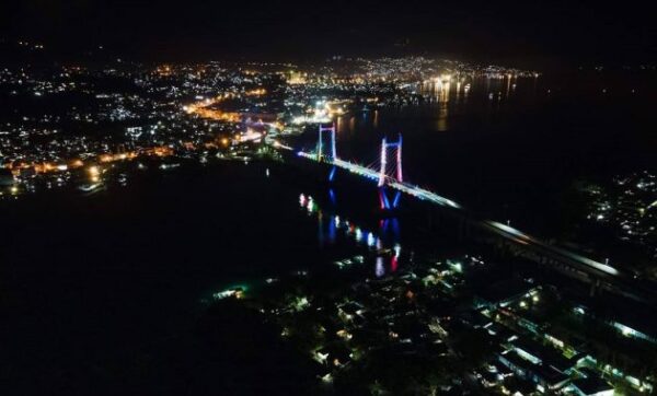 Gambar kota ambon foto sekarang manise pemandangan peta di malam hari 2021 jaman dulu jmp pintu animasi tempat wisata keren hut logo pemerintah kota ambon sekarang