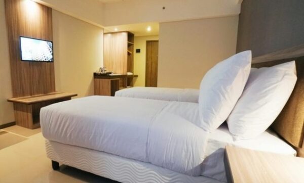 Hotel dekat bandara juanda sby surabaya di sekitar yang ada kolam renang murah terminal 2 dan mall sidoarjo bagus bintang 5 4 cari dengan daftar harga halogen ibis airport melati oyo paling penginapan daerah yg airy agoda budget bebas 3 fave kamar peta internasional mewah nama rekomendasi reddoorz syariah t2 transit terbaik short time