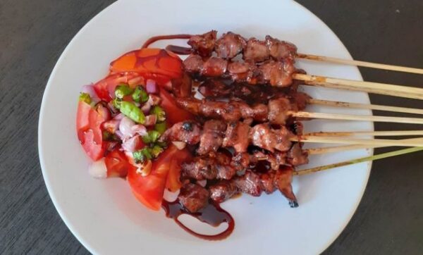 Sate kambing di bogor bang kumis hasan pak rebing kota jawa barat jokowi 24 jam puncak empang paledang barokah war yang enak hot plate kuliner sop dan laka muda warung nusantara paling rekomendasi terenak