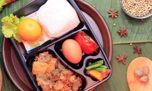 Nasi kotak terdekat box pesan dari lokasi saya murah jakarta lunch bogor dekat sini ayam bakar madu sidoarjo kabupaten jawa timur bekakak sambel mercon paket catering jual jasa